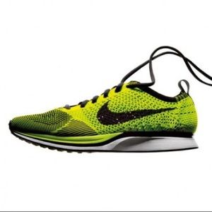 Nike Flyknit Racer Running Shoes Men's SZ 8.5